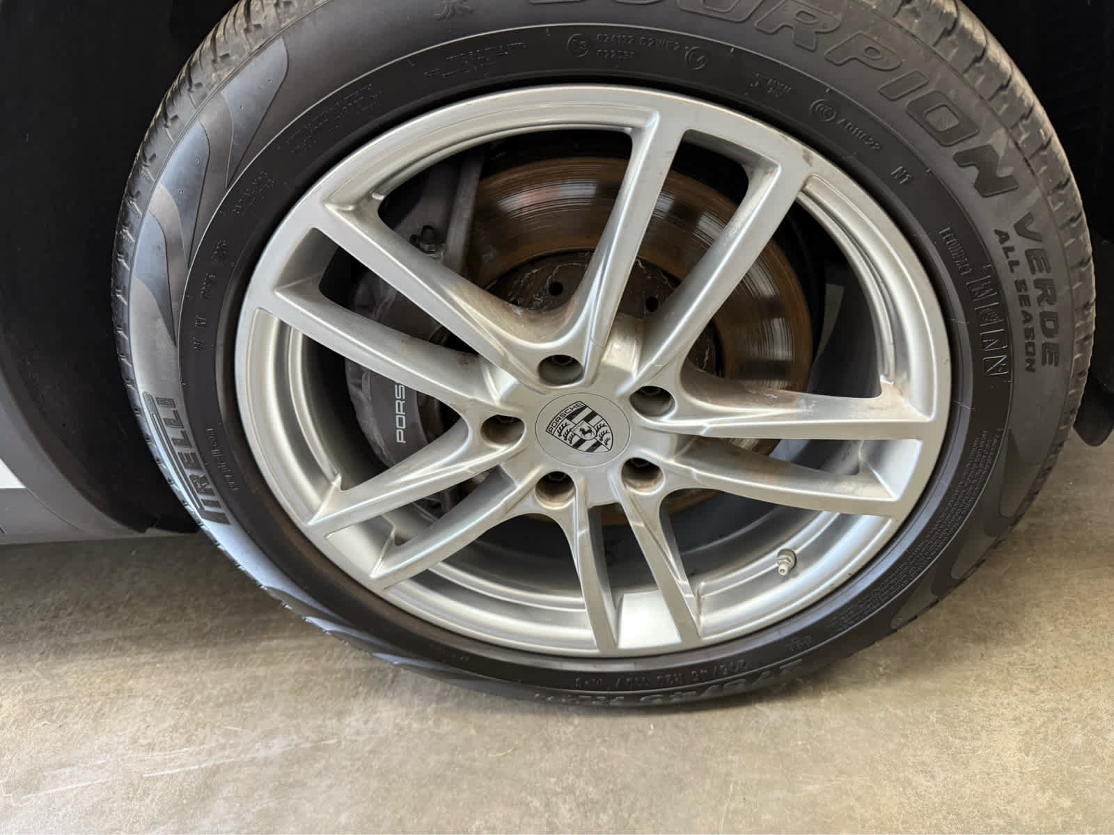 Used 2023 Porsche Cayenne Platinum Edition AWD/4WD image 42
