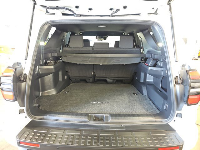 Used 2025 Toyota 4Runner TRD Off-Road AWD/4WD image 32