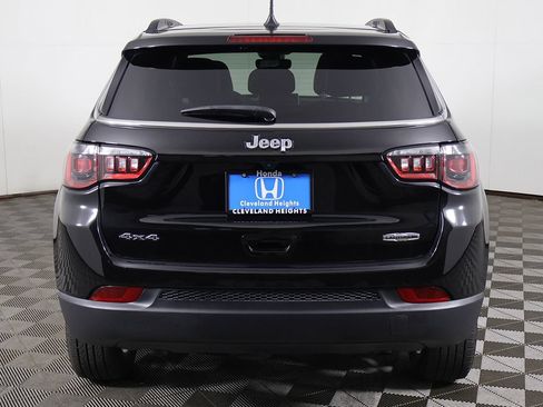 Used 2024 Jeep Compass Latitude w/ Sun and Sound Group AWD/4WD image 11