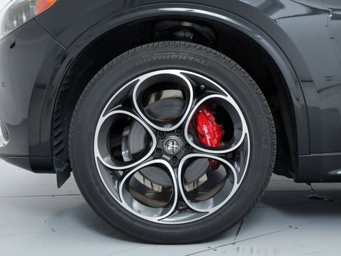 New 2025 Alfa Romeo Stelvio Sprint w/ Veloce Package image 23