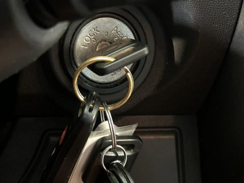 Used 2012 Nissan Frontier SV w/ Sport Appearance Pkg RWD image 27