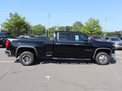 Used 2020 Chevrolet Silverado 3500 LTZ w/ LTZ Plus Package AWD/4WD image 24