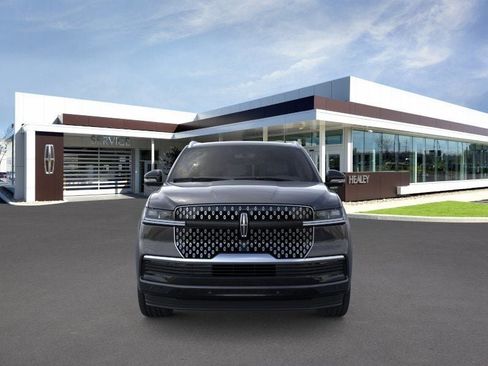 New 2026 Lincoln Navigator L Reserve AWD/4WD image 6