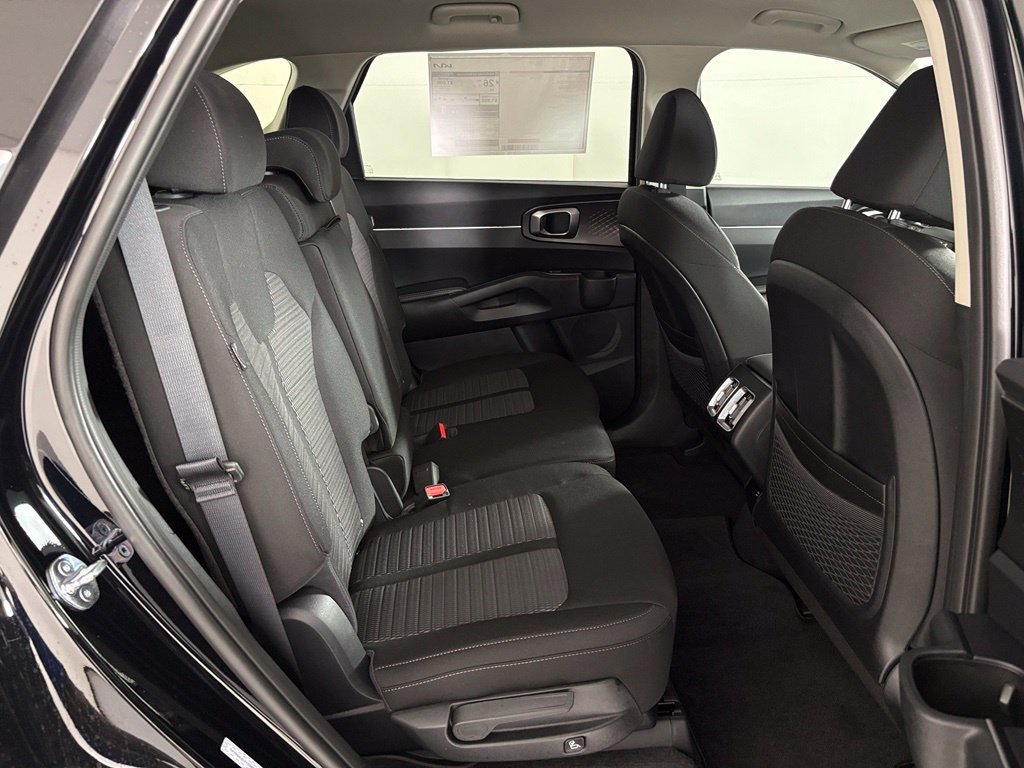 New 2026 Kia Sorento LX FWD image 40