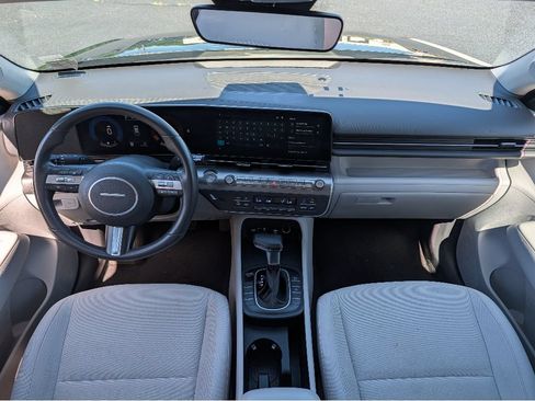 Used 2024 Hyundai Kona SEL FWD image 31