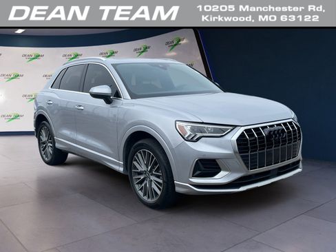 Used 2022 Audi Q3 2.0T Premium Plus image 1