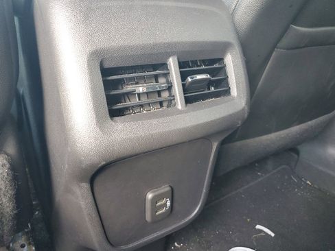 Used 2024 Chevrolet Equinox RS image 17