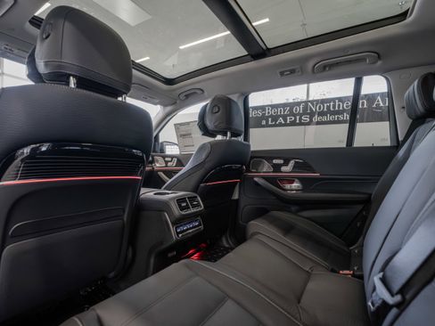 New 2026 Mercedes-Benz GLS 450 4MATIC image 26