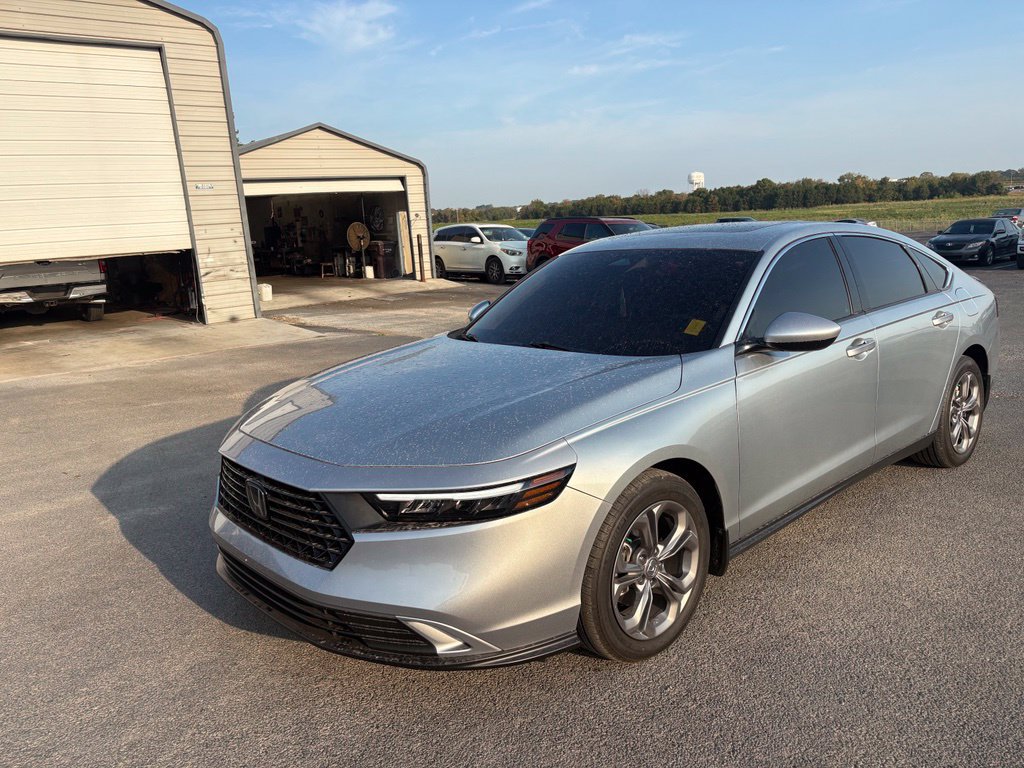 Used 2024 Honda Accord EX image 9