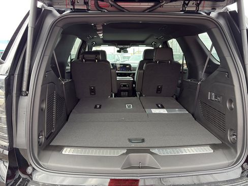 New 2026 Chevrolet Tahoe Premier w/ Sun And Tow Package AWD/4WD image 6
