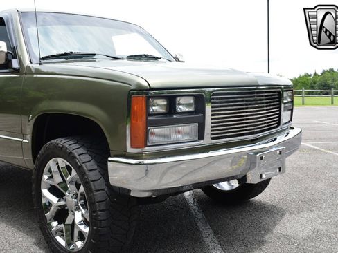 Used 1989 GMC Sierra 1500 4x4 Regular Cab image 12