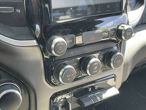 Used 2022 RAM 1500 Big Horn image 6
