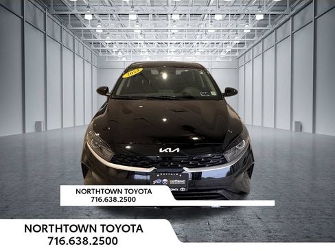 Used 2023 Kia Forte LXS FWD image 6
