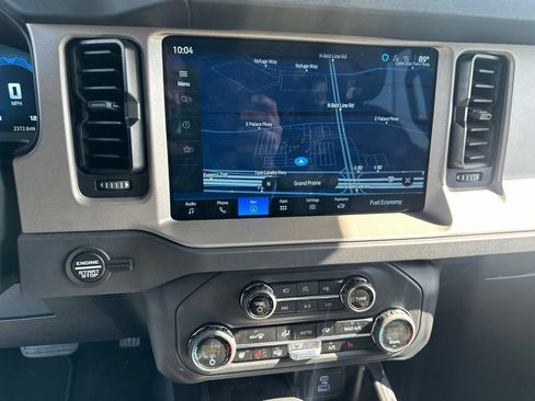 Used 2025 Ford Bronco Outer Banks AWD/4WD image 23