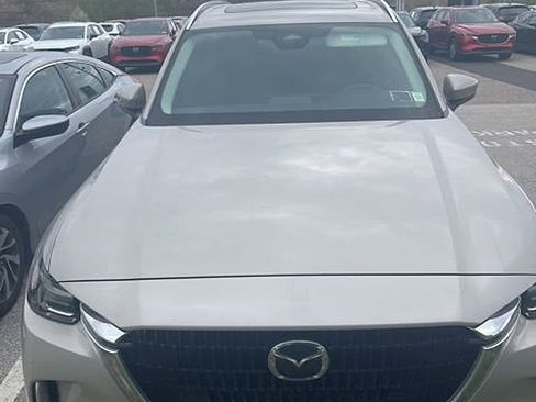 Used 2024 MAZDA CX-90 Plug-In Hybrid w/ Preferred AWD/4WD image 4