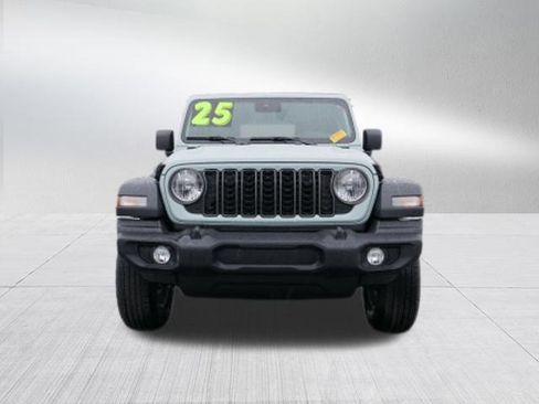 Used 2024 Jeep Wrangler Sport S image 8