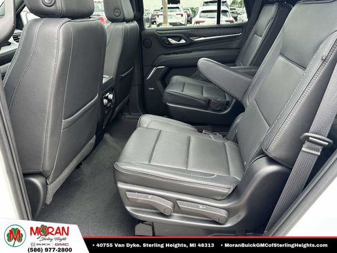 Used 2023 GMC Yukon Denali AWD/4WD image 13