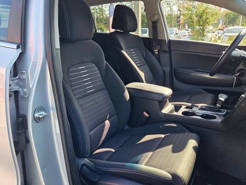 Used 2017 Kia Sportage LX w/ LX Popular Package AWD/4WD image 17