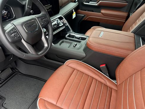 New 2026 GMC Sierra 2500 Denali Ultimate image 11