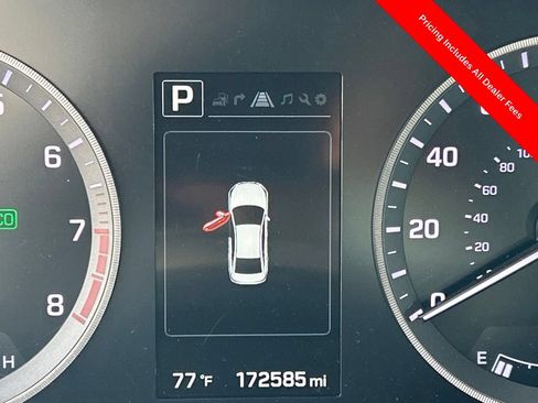 Used 2015 Hyundai Sonata Limited w/ Option Group 06 FWD image 11