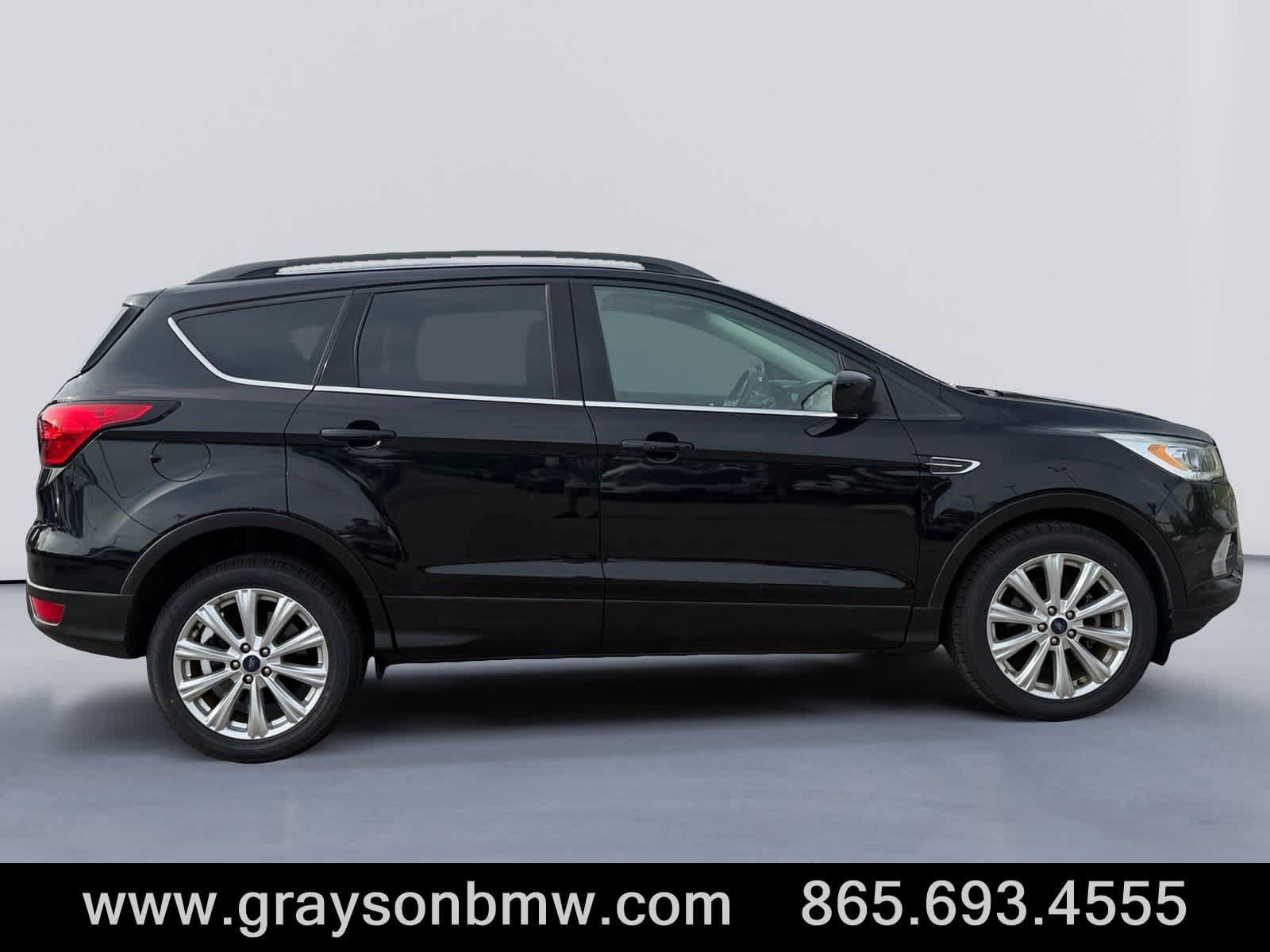 Used 2019 Ford Escape SEL FWD image 2