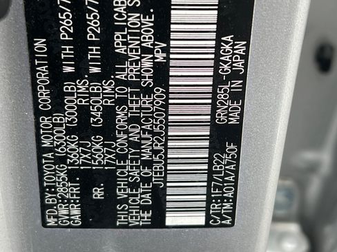 Certified 2018 Toyota 4Runner SR5 Premium AWD/4WD image 29