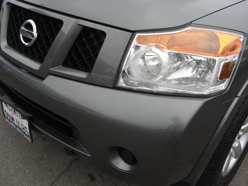 Used 2015 Nissan Armada SV image 5