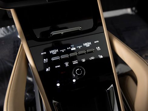 New 2026 Porsche Cayenne image 28