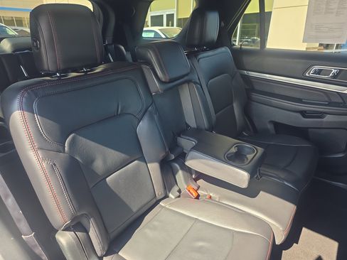 Used 2019 Ford Explorer Sport w/ Equipment Group 401A AWD/4WD image 14