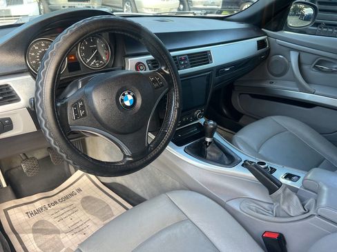 Used 2011 BMW 328i Convertible image 9