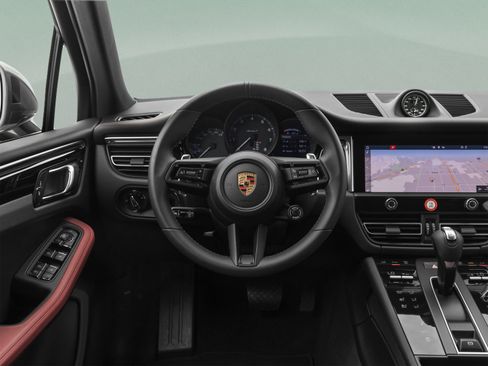 Used 2023 Porsche Macan AWD/4WD image 42