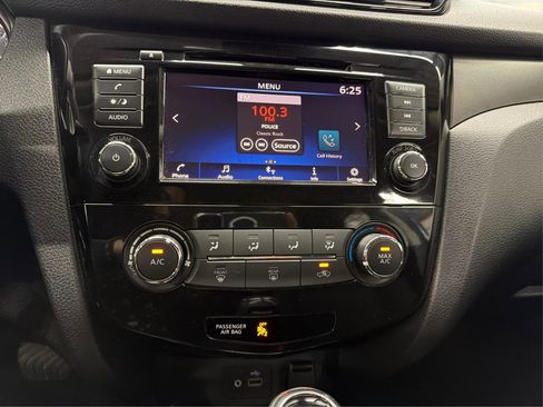 Used 2020 Nissan Rogue Sport S FWD image 18