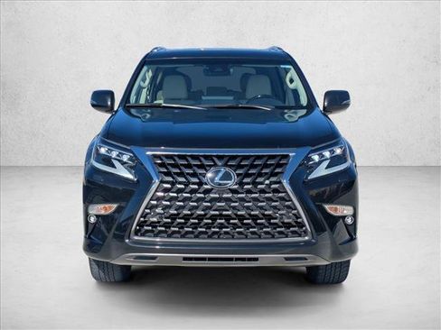 Used 2023 Lexus GX 460 Premium image 2