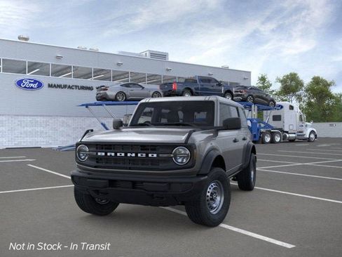 New 2025 Ford Bronco Base image 2