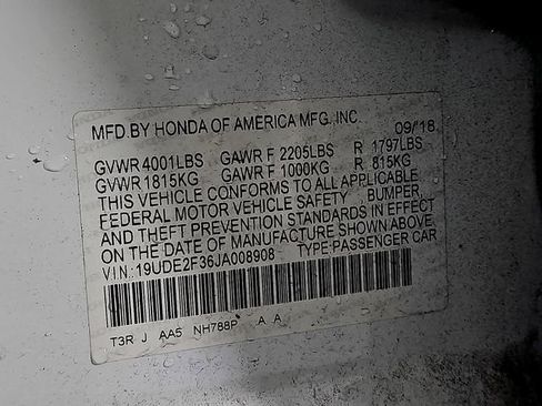 Used 2018 Acura ILX image 29