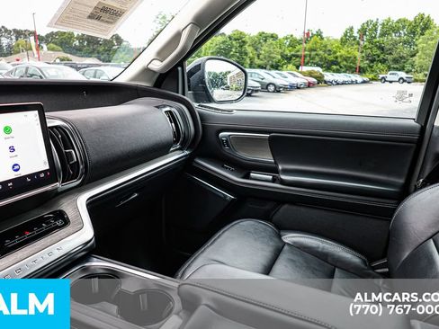 Used 2025 Ford Expedition Platinum AWD/4WD image 49