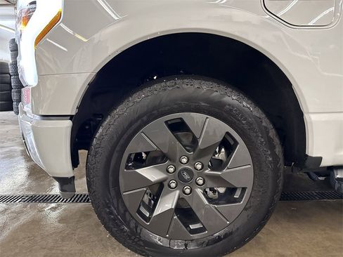 Used 2024 Ford F150 Lightning Flash image 18