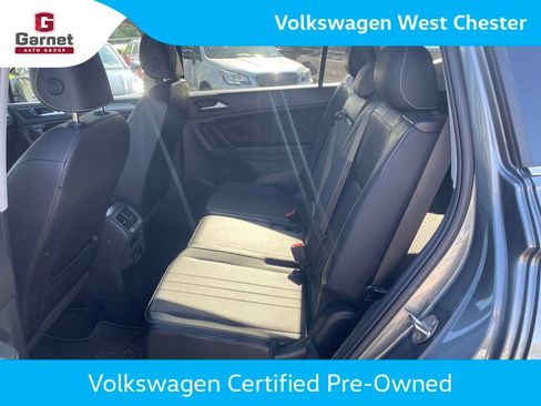 Certified 2023 Volkswagen Tiguan SE FWD image 12