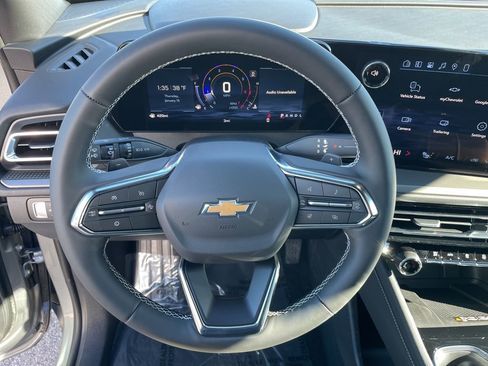 New 2026 Chevrolet Traverse LT w/ Driver Confidence Package image 13