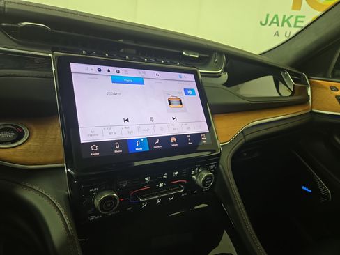 Used 2022 Jeep Grand Cherokee Summit image 23