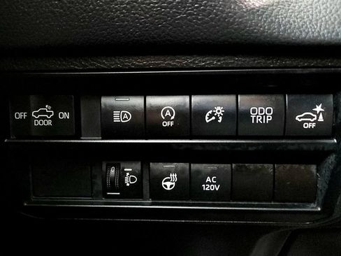 Used 2022 Toyota Tundra Limited w/ TRD Off-Road Package AWD/4WD image 29