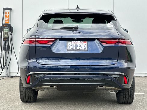 Used 2025 Jaguar F-PACE R-Dynamic S image 4