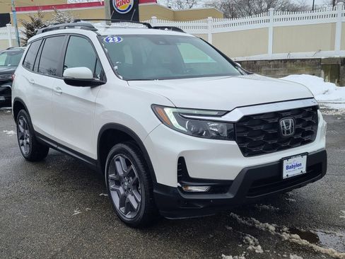 Used 2023 Honda Passport EX-L image 7