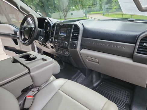 Used 2019 Ford F250 XL w/ Power Equipment Group RWD image 36