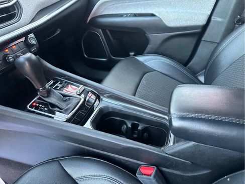 Used 2024 Jeep Compass Latitude image 31