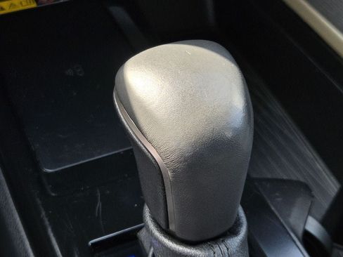 Used 2025 Toyota Camry SE FWD image 21