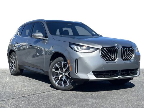 New 2026 BMW X3 xDrive30 w/ Premium Package image 2