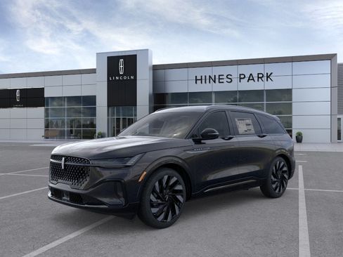 New 2026 Lincoln Nautilus Reserve w/ Jet Appearance Package AWD/4WD image 1
