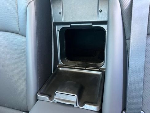Used 2023 Lexus ES 350 w/ Premium Package FWD image 16