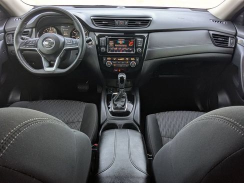 Used 2020 Nissan Rogue SV w/ Premium Package FWD image 23